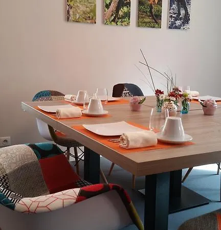L\u2019auberge De L\u2019ady *
