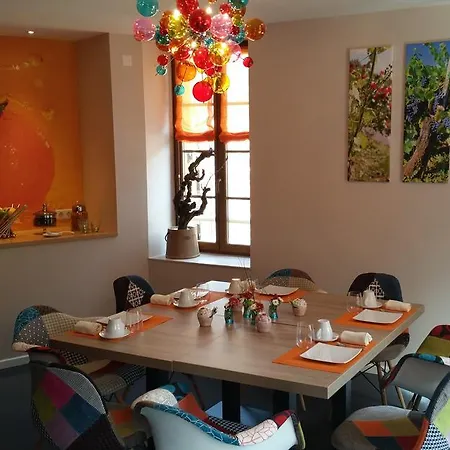 L\u2019auberge De L\u2019ady Hotel