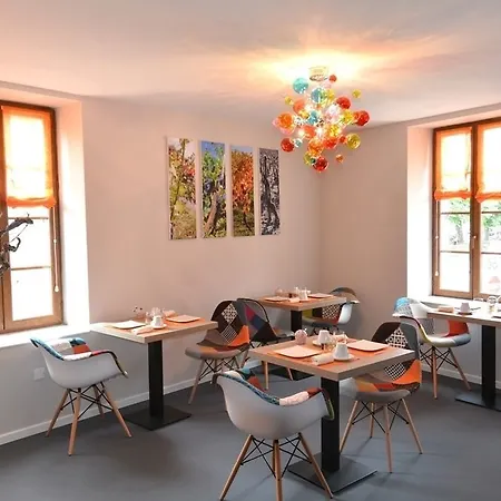 Les Chambres De L'ady Hotel