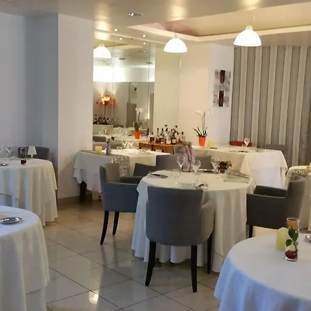 Hotel Les Chambres De L'ady *