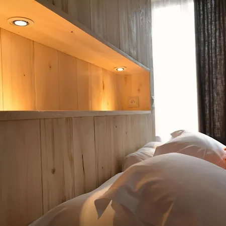 L\u2019auberge De L\u2019ady Hotel Valady