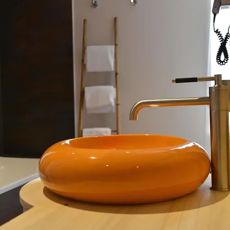 Hotel L\u2019auberge De L\u2019ady